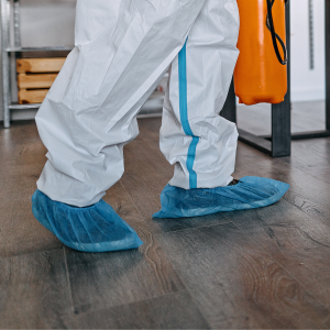 Disposable nonwoven shoe covers for hygiene and infection control